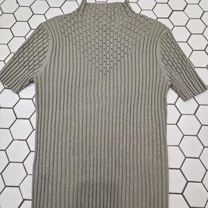 Size Small Sage Green Mock Neck Top